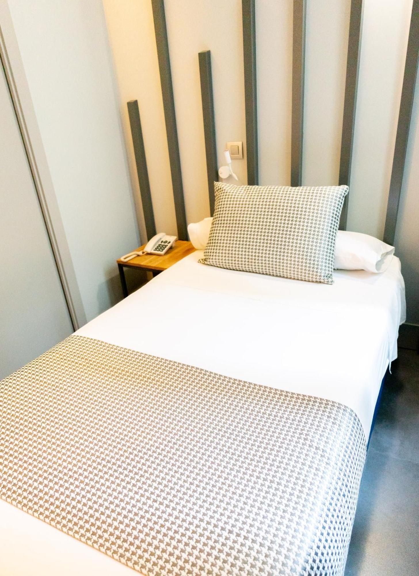 Hostel Carmen-gran Via *