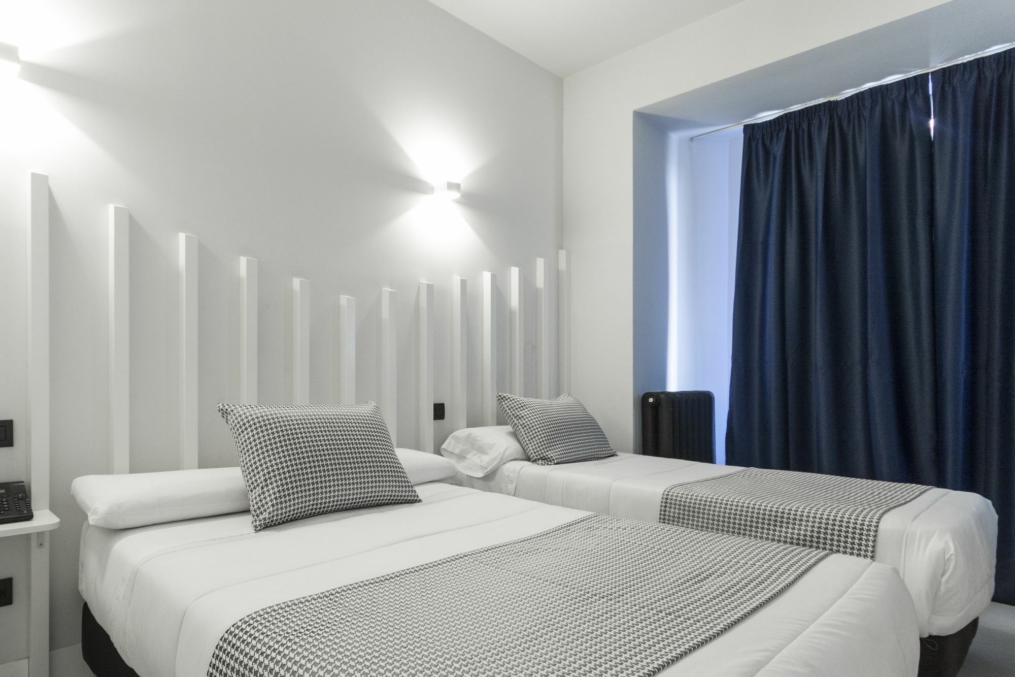 Carmen-gran Via Albergue *